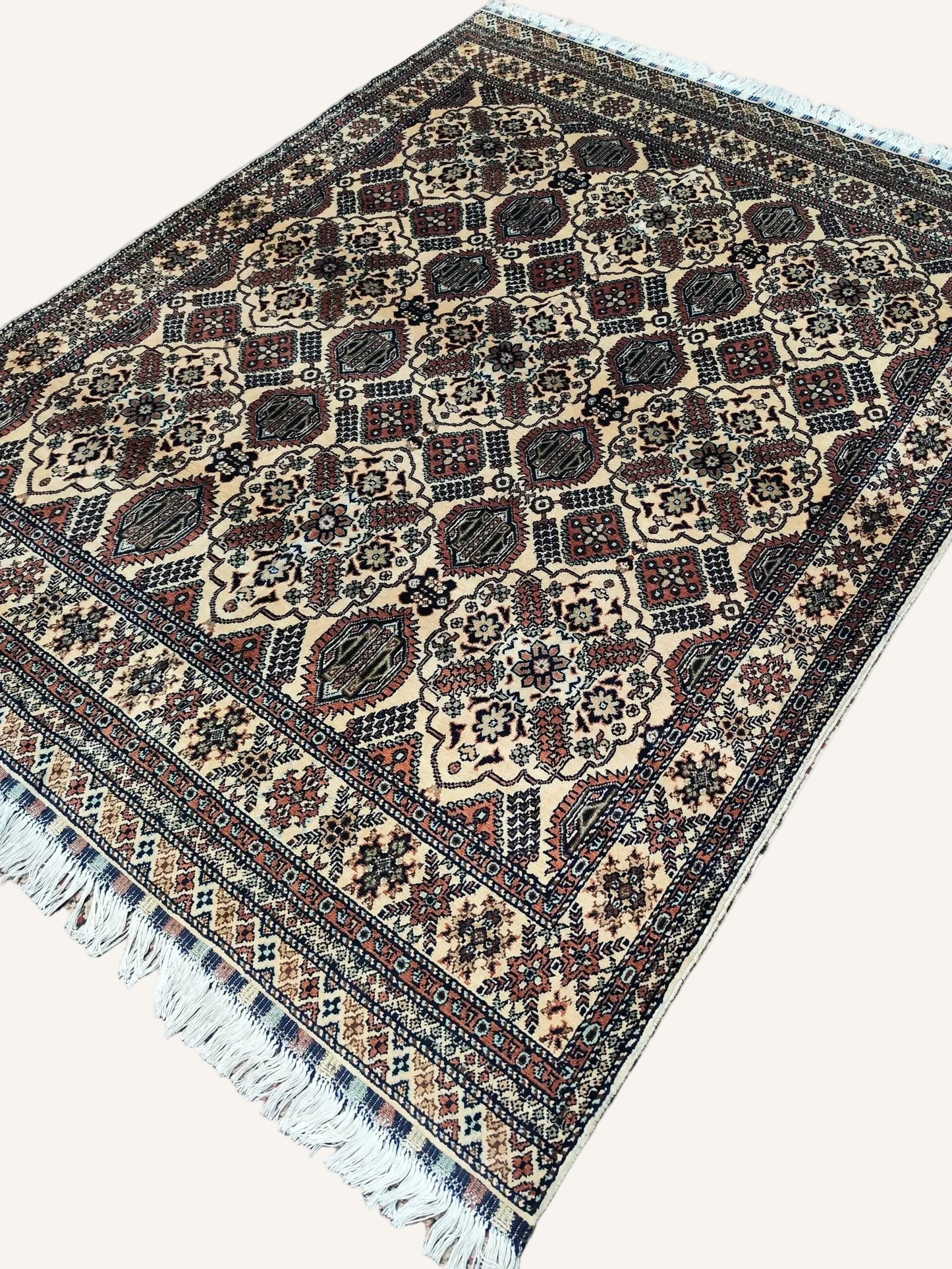 Silky Naqsha – Camel Ivory