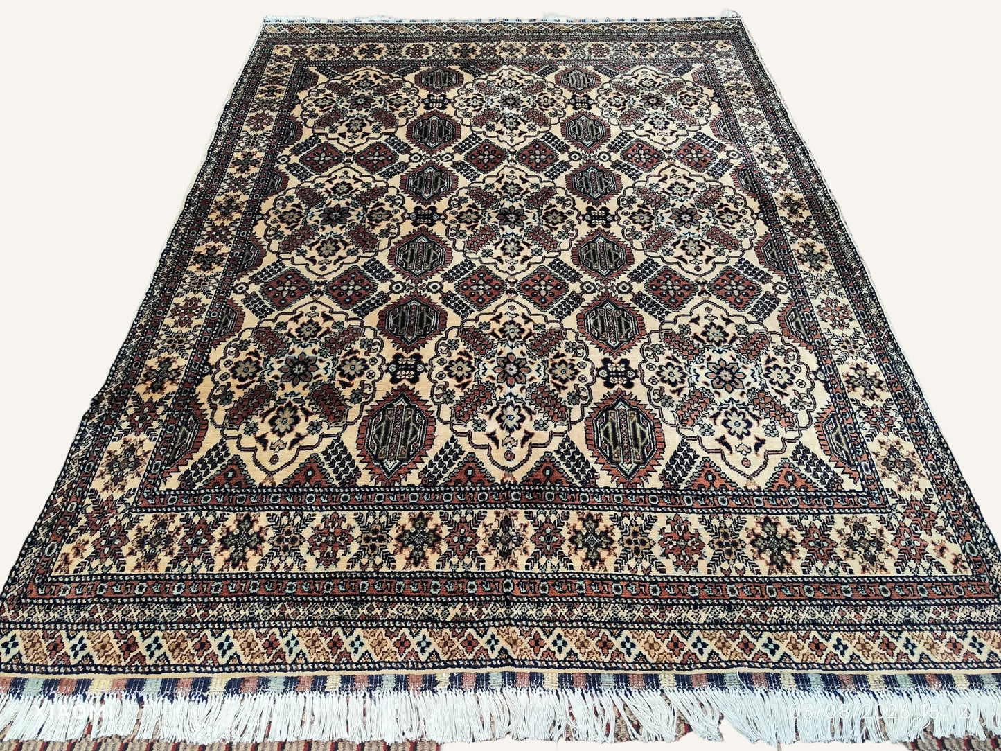 Silky Naqsha – Camel Ivory