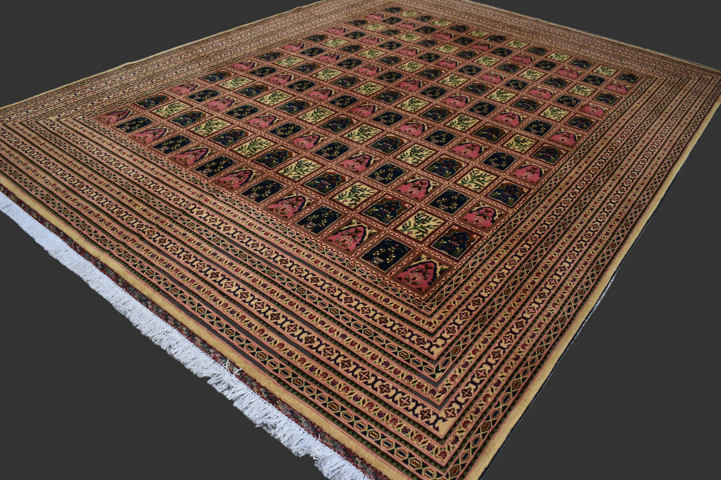 Merinos 4-Fasl Designer Rug – 4 × 3 m (12 m² / 13 × 10 ft)