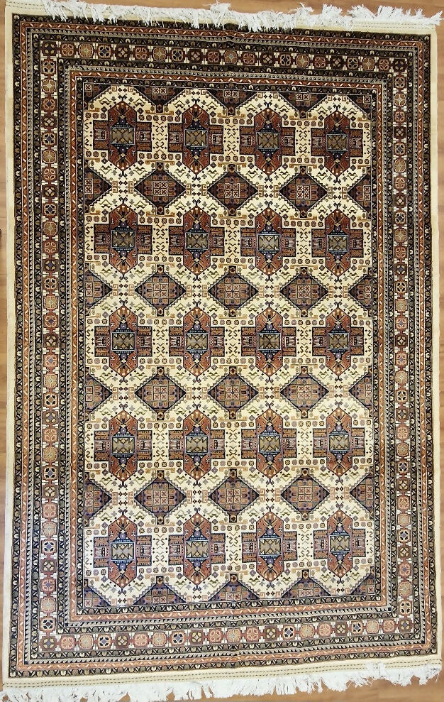 Shamaal Naqsha – Ivory & Walnut