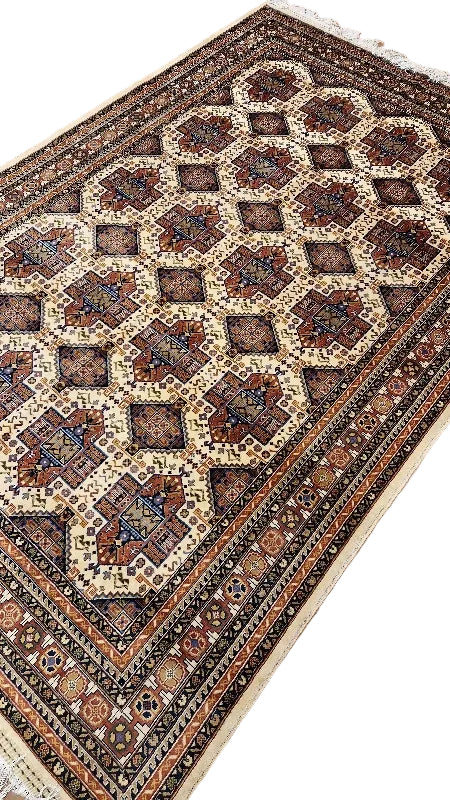 Shamaal Naqsha – Ivory & Walnut